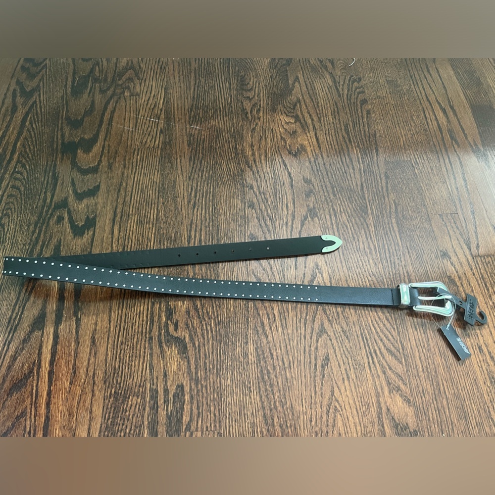 New ardene belt
